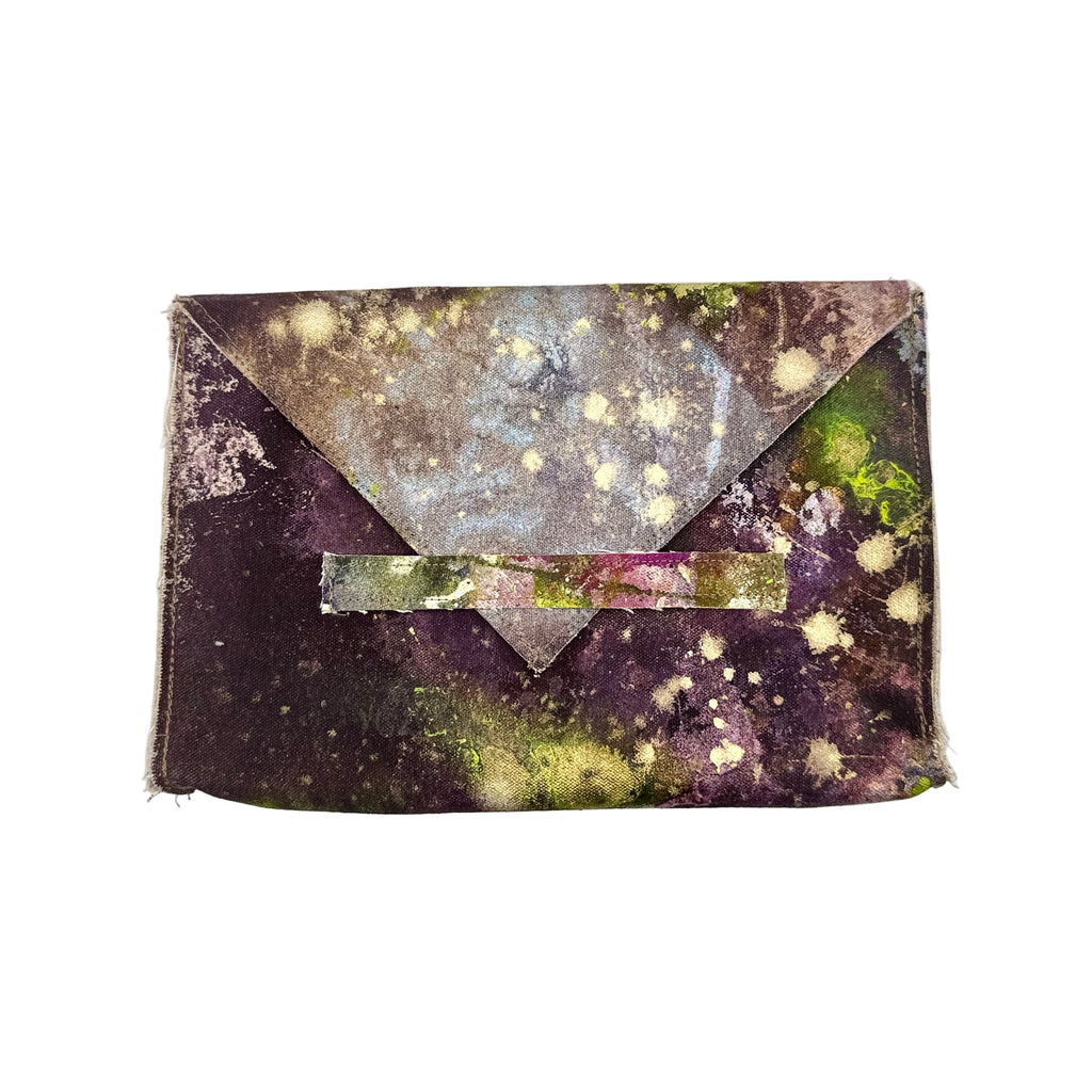 Kelly Campbell x Sara Carter 11/40